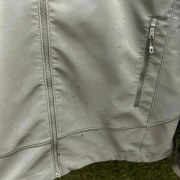 Patagonia  Zip-up Light Jacket Large - Picture 5 of 7